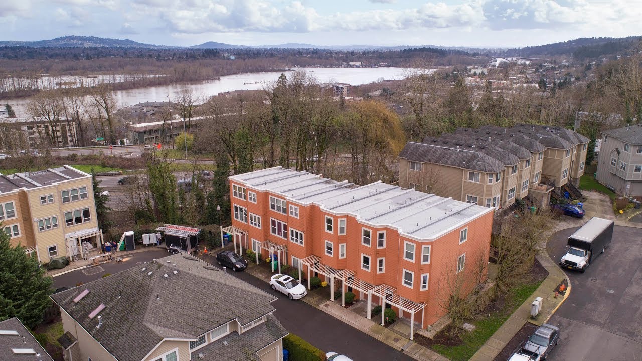 Town House for Sale 4922 SW View Point Terrace, Portland, Oregon