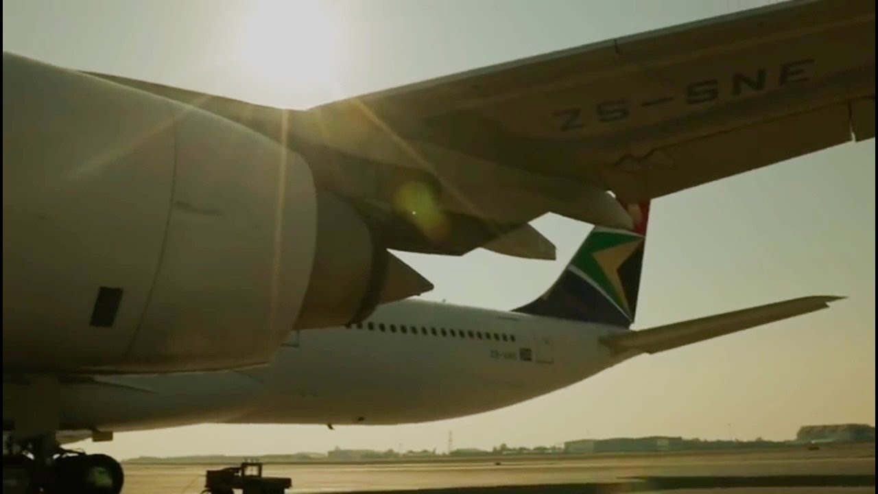 South African Airways A340 Presidential Inauguration Fly Past