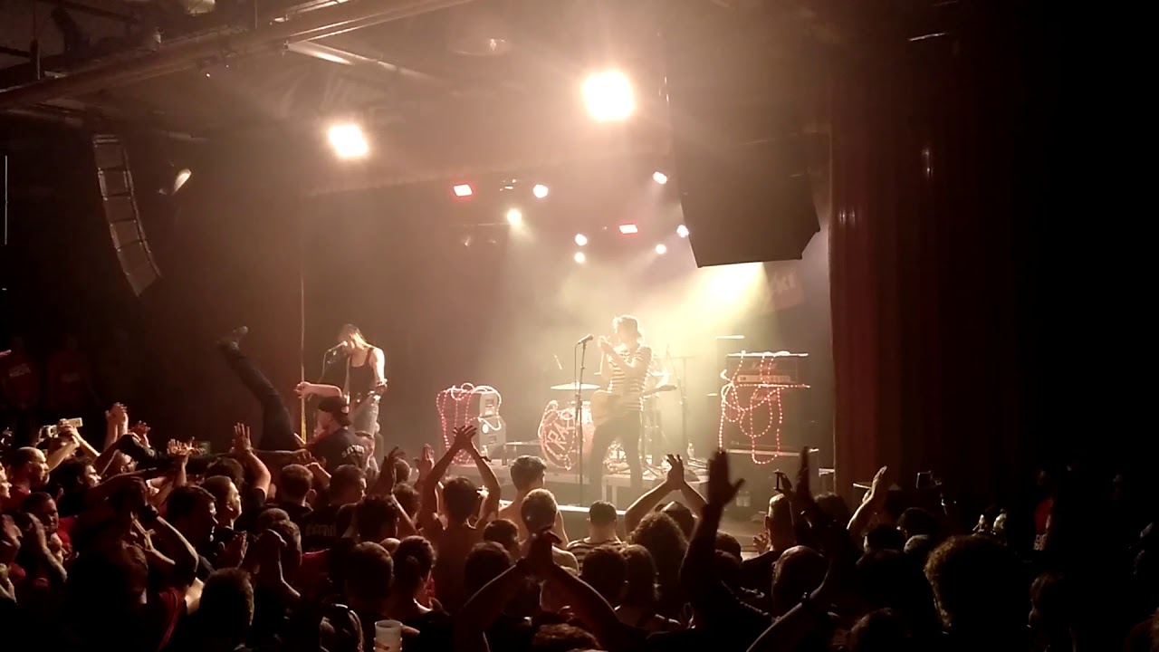 Schmutzki - Erinner dich mal ("Crazy" Tour live im Festsaal Kreuzberg am 06.03.2020)