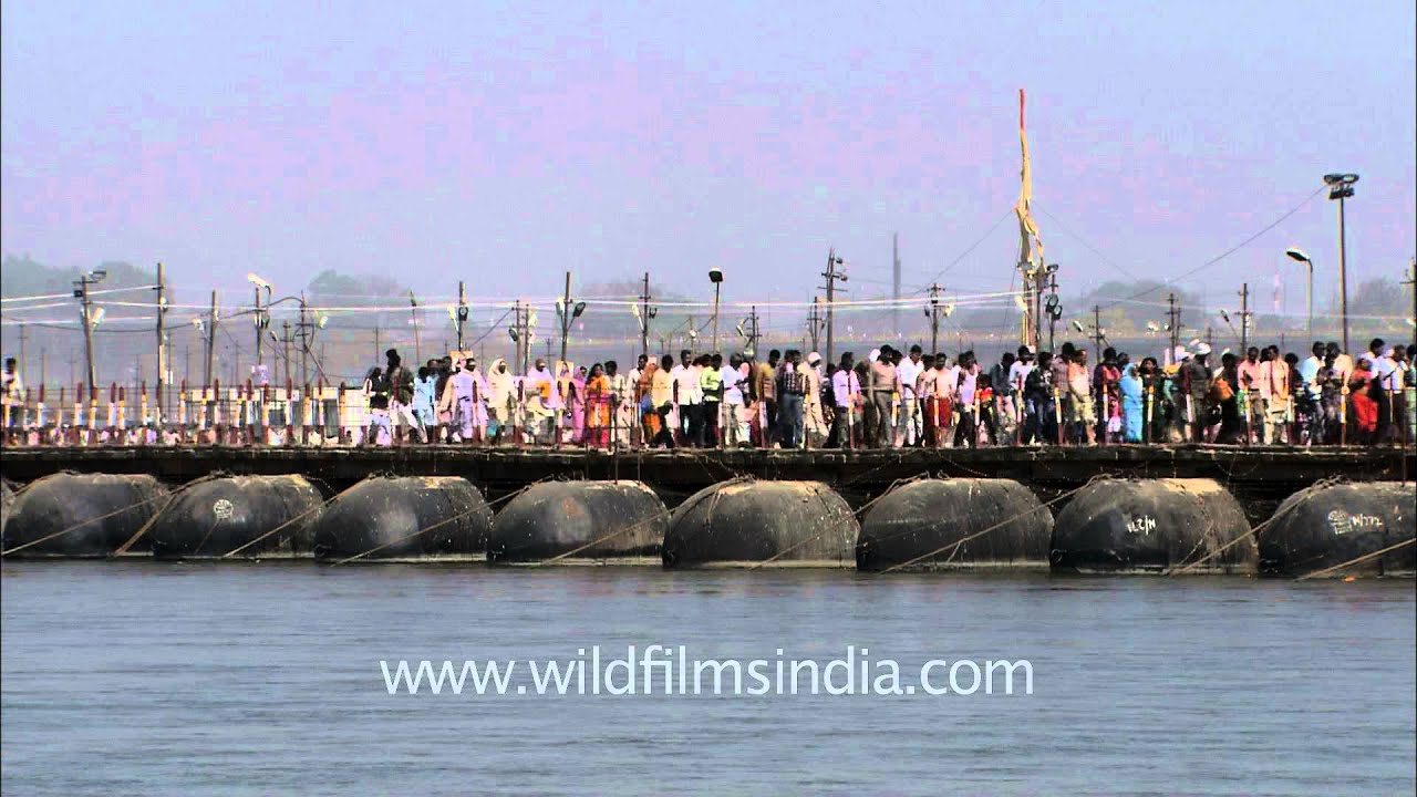Pilgrims Crossing The River Ganges On A Pontoon Bridge Youtube