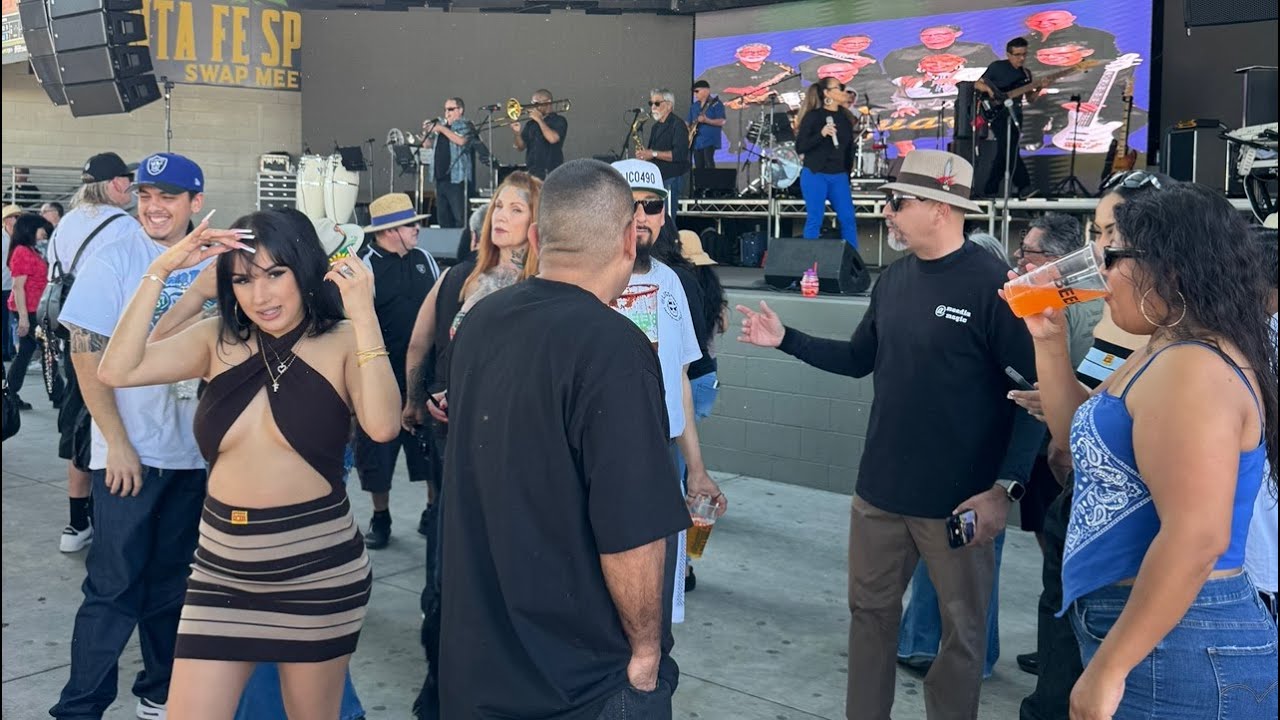 ВСТРЕЧА В САНТА-ФЕ-СПРИНГС, ВОСКРЕСЕНЬЕ, ФОНД