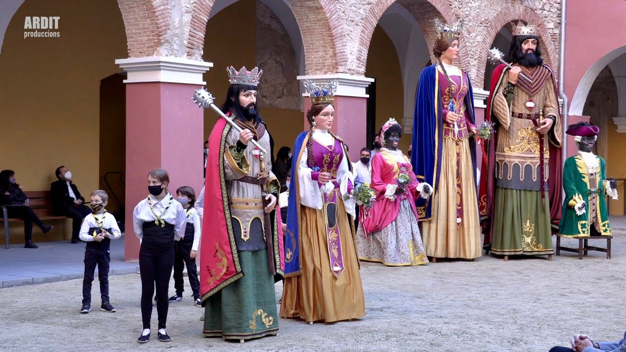 Presentació Oficial dels Gegant Petits, nous elements del seguici petit de Valls