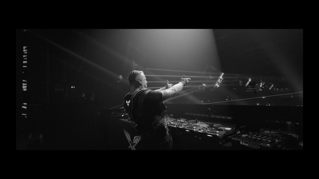 Angerfist - Criminally Insane (Radical Redemption Remix) (Official Videoclip)