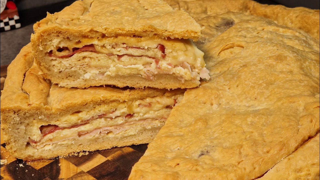 A pizza chiena , come da tradizione  #tortarustica  😋😋😋