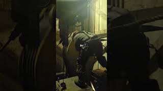 Derrickman tripping pipes #getpinned #rigoperator #drillmec #servicerig #oilfieldservices #drillmec