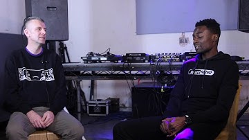 Hughesee interviewt Tim Reaper (Globex Corp, Future Retro)