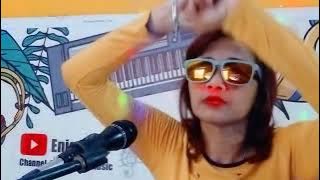 Terhanyut dalam kemesraan ,- Ikke Nuryanah Cover. Tria