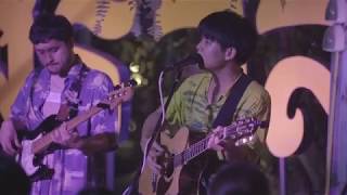 Whal & Dolph :: พ (Por) :: live at สรวลหรรษา chords