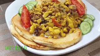 Here's another favorite breakfast dish guys! my ackee and saltfish
with turkey sausages. just whipping up a quick one some fresh ackees
that i recieved ...