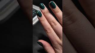 taban rengi olarak sürdüğüm yeşilin tonuna bayıldımm🩷🥹✨️#flormar #oje #nailart #nail reklamyok