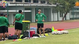 KOCAK USILNYA COACH SHIN TAE YONG PELATIH TIMNAS INDONESIA KE OFFICIAL