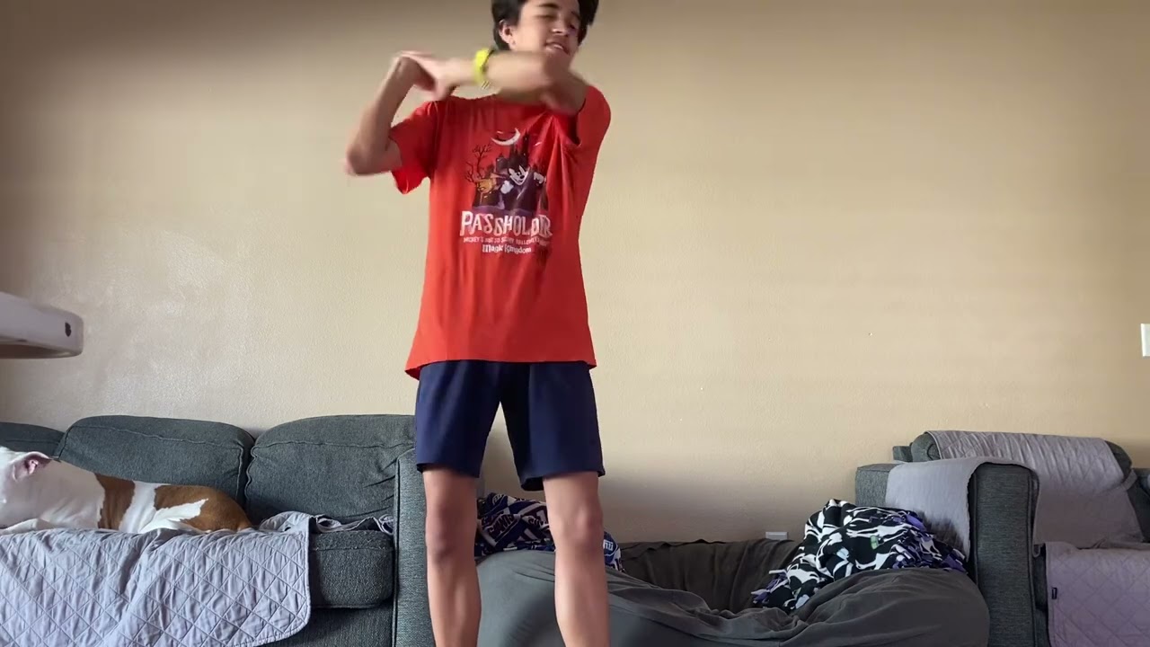 This video is to be musical. (I ALWAYS THOUGHT OF BEING MUSICAL!)