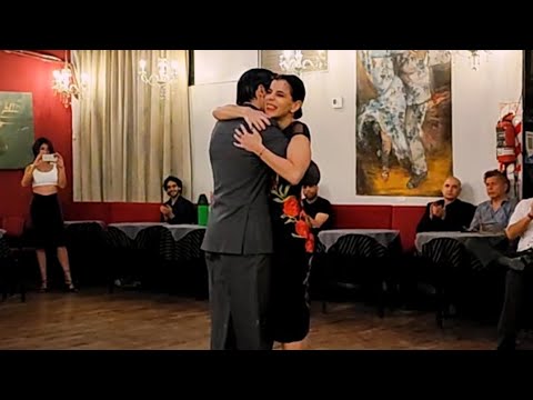 Julia Gorin y Lautaro Cancela. Si yo pudiera comprender (Calo) Milonga Cachirulo 1jul23 (3/3)