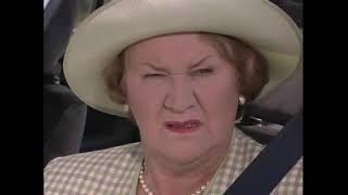 Keeping Up Appearances -  Country Retreat - S04 E02 Part 04