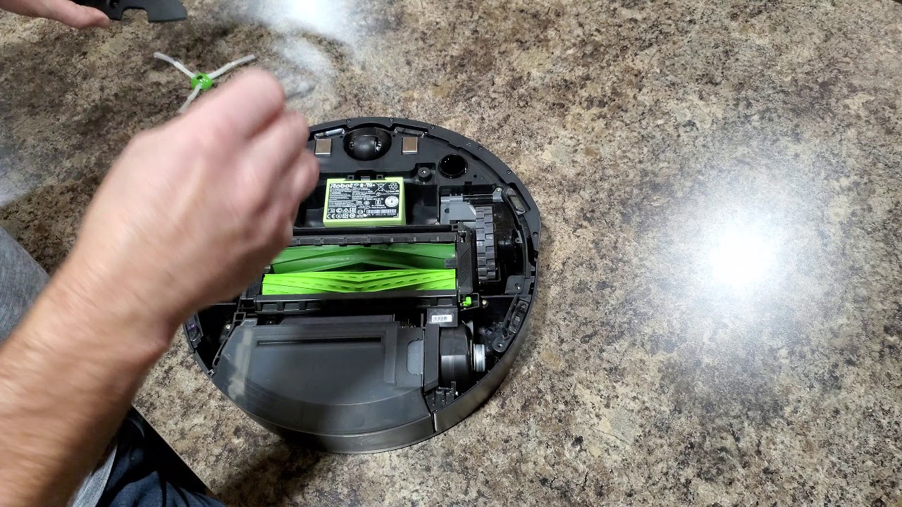How to remove and motor iRobot Roomba i-Series - YouTube