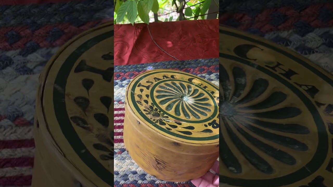 Thrift score 200 year old pantrybox 😍 