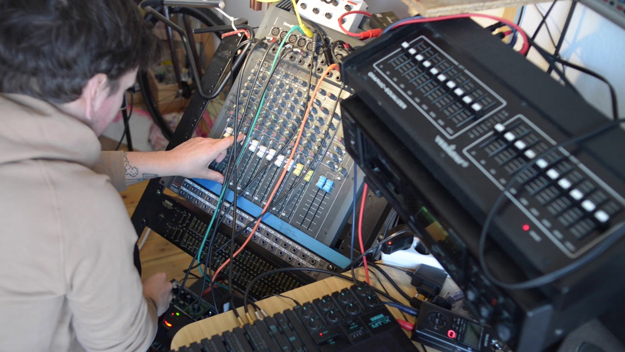 Multi Track Dub Mixing W/ Yamaha MT1X (first hands-on) - YouTube