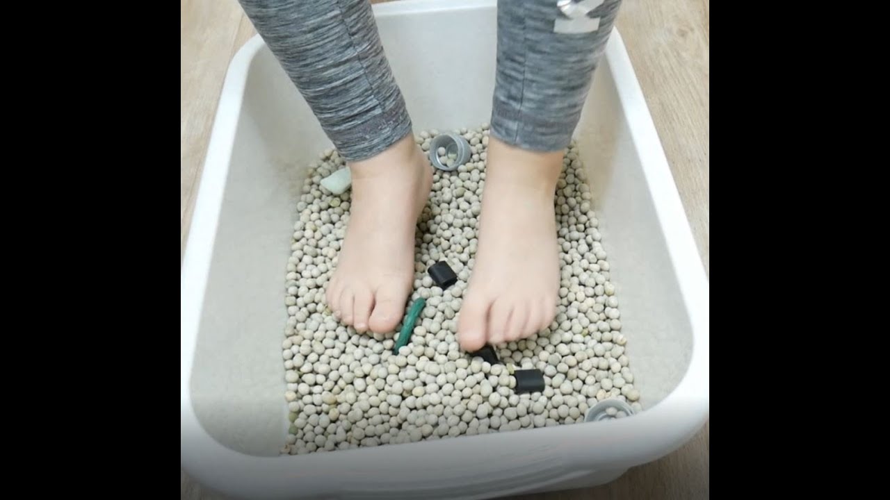 Kinderfußtraining "Die Natur als Vorbild" Erbsenbad Variante 1