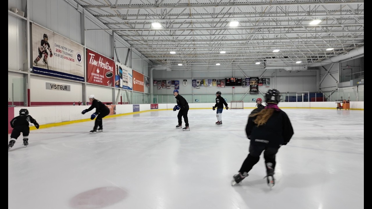 UN ÉTÉ AU CAMP - HOCKEY