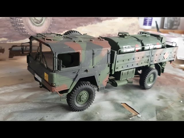 HobbyBoss 1/35 LKW 5t mil glw review and build ( video #9) - YouTube
