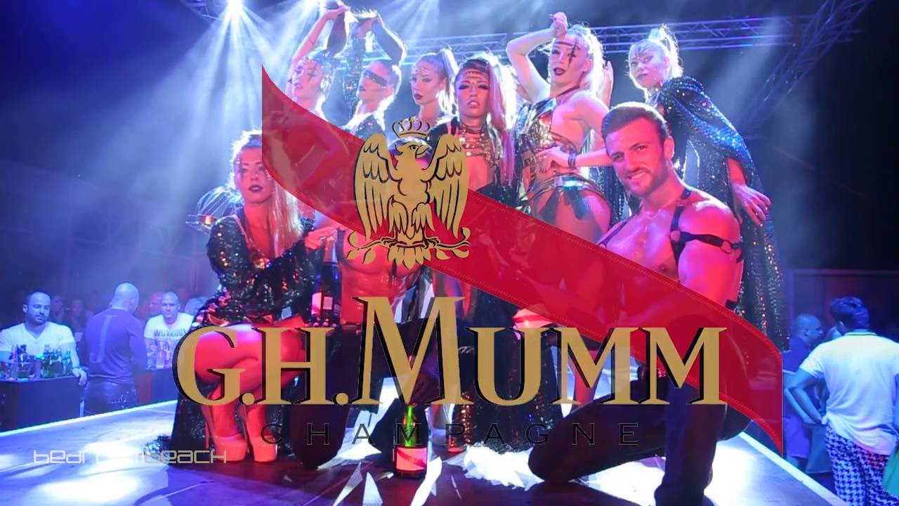 Bedroom beach ELEGANTLY WASTED supported by MUMM 16 July 2016