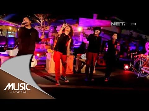 Music Everywhere - Coboy Junior - Take a Look in the Mirror