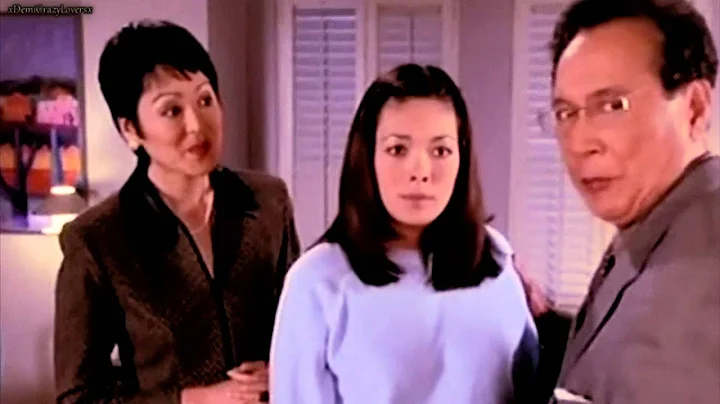 Lindsay Price as Janet in Beverly Hills 90210! (Se...