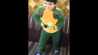 Şişman Çocuktan Süper Dans Figürleri