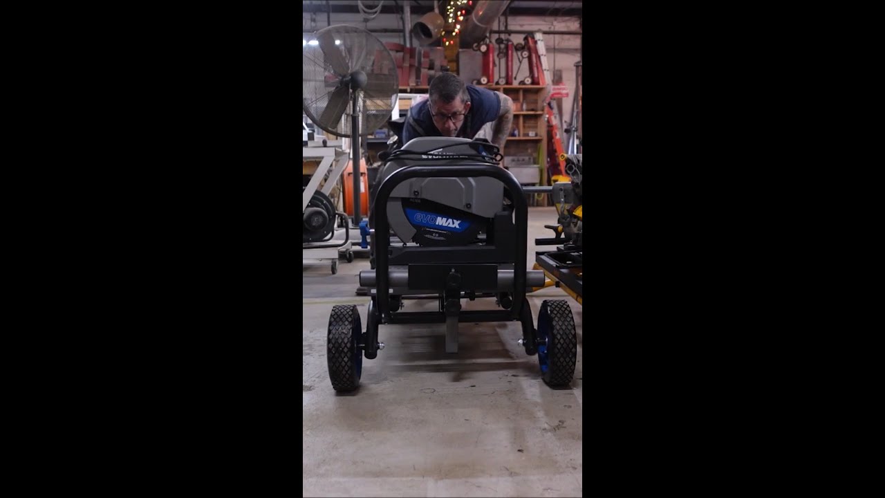 Setting the stage for precision! 🛠️ @DerekConwayTX sets up the new EVOMAX range