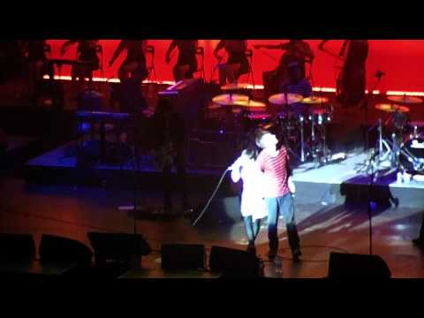 Gorillaz with Little Dragon and DARE - Dublin O2 11/11/2010