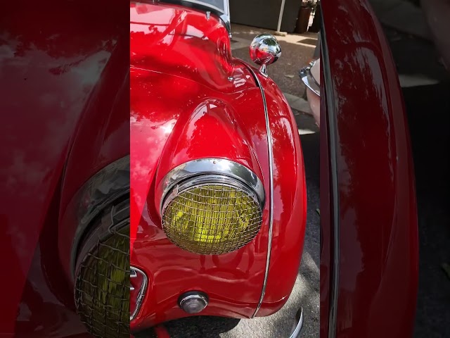 Triumph TR3 : la beauté classique Anglaise