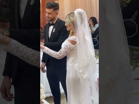 اخ وحيدة قروج مع عروسته وحيدة قروج