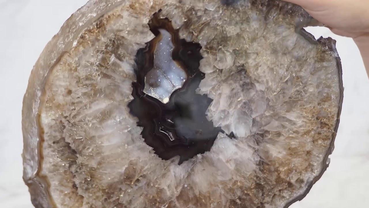 2.3Kg Natural Agate Crystal Plate J897 6 YouTube player