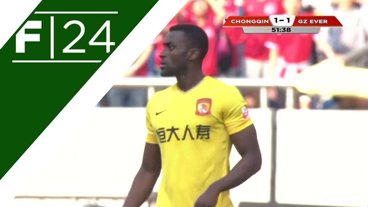 Jackson Martinez scores on CSL debut