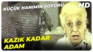 Küçük Hanımın Şoförü - Ömer Bey Faturaları Babaannesine Kitliyor! | Ayhan Işık Eski Türk Filmi