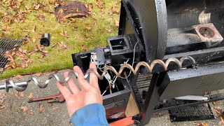 Jammed Auger: EASIEST WAY to fix Pellet grill.  For hopper removal see description.
