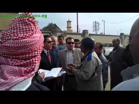 محافظ الشرقية يضبط أحد المواطنين يقوم بفرض مبالغ مالية علي انتظارالسيارات الملاكي بدفتر وهمي