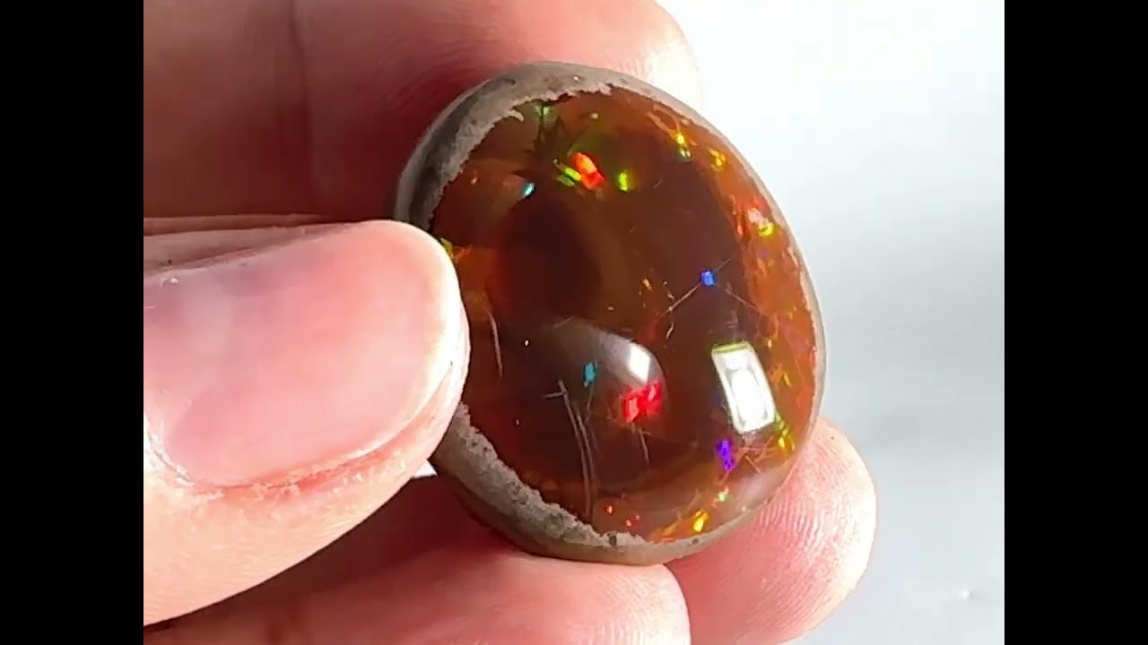 Ethiopian Shewa Opal Ref. 20727 (Polished Chocolate Opal)