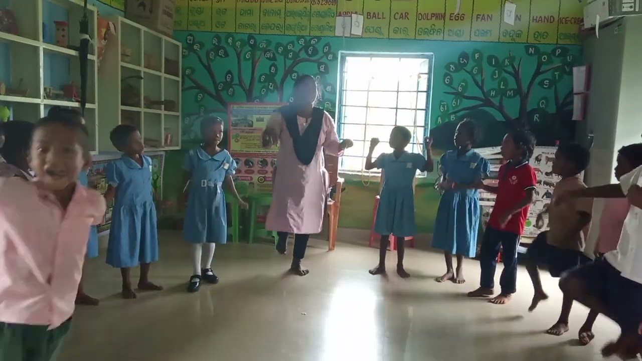 ଚକଲ ଘାଇଁ ଚକଲ ଘାଇଁ... କୁନା ମୁନା ଯିବେ ବୁଲିବା ପାଇଁ // Govt PS Godhirampada 