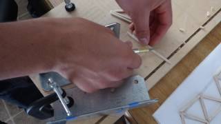 How to accurately cut sticks at an angle for a balsa wood bridge Resimi