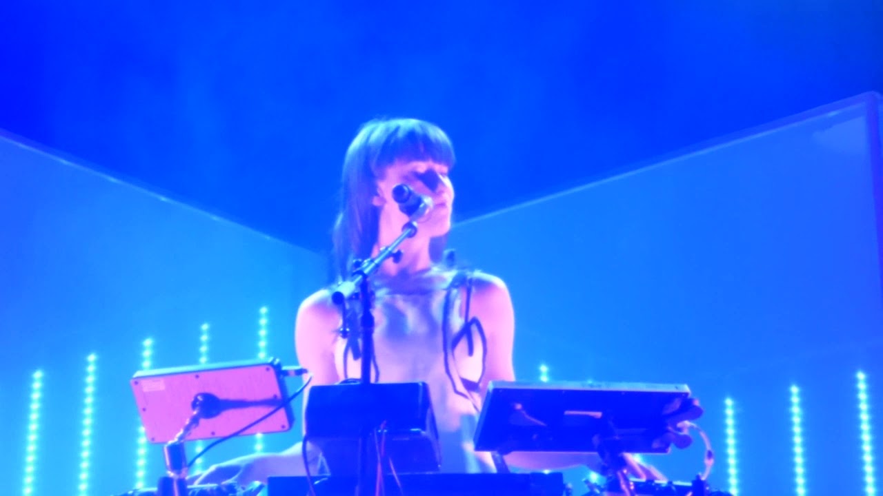 Kimbra - Real Life (HD) - Islington Assembly Hall - 22.11.17