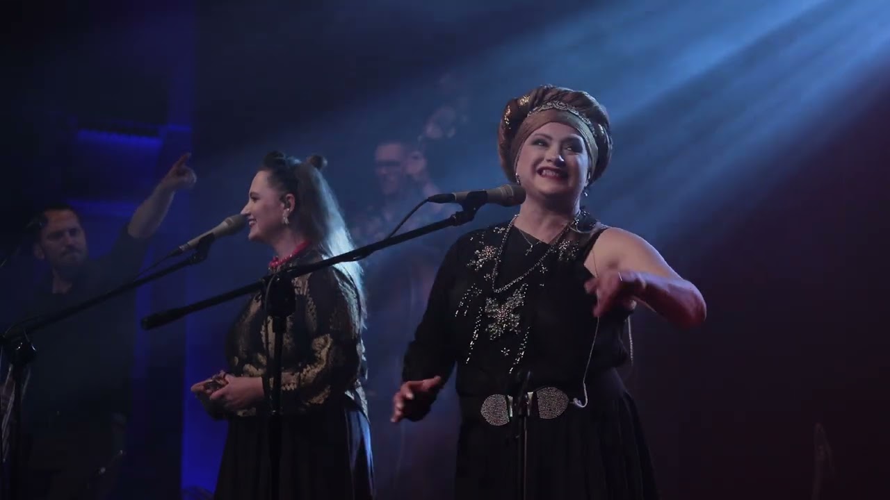 Dikanda Eliyali [live}