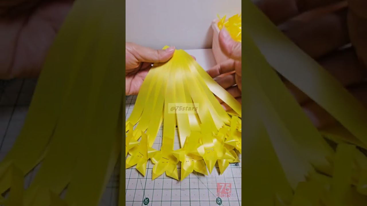 วิธีการเข้าพวงริบบิ้นพวงมาลัยแบบคล้องมือ ดอก 5 แฉก