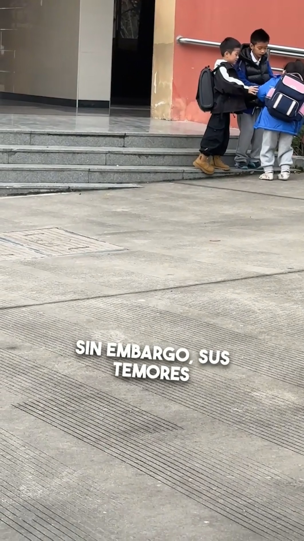 ¡No Podrás Creer Cómo Ayudaron a Esta Niña! ??