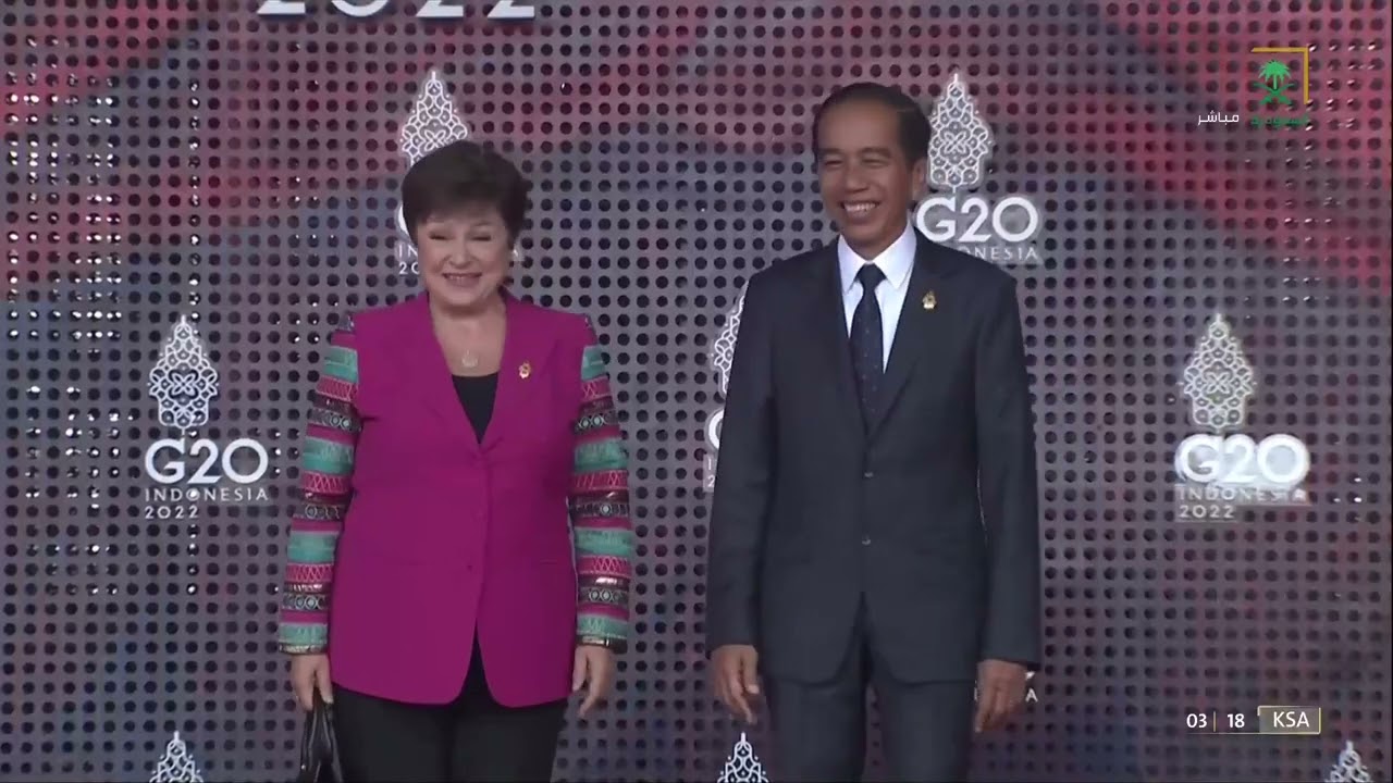 نقل وصول الوفود المشاركة في قمة مجموعة العشرين في إندونيسيا - و سمو ولي العهد يرأس وفد المملكة