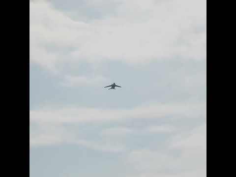 T-4にこんなパワーが! ハイレートクライム!レッド・ドルフィン機動飛行@芦屋基地航空祭 2024 T-4s flight @ Ashiya Air Show 2024 #Shorts