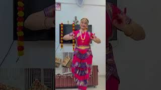 Shivji ko shish jhukaye 🙏🏻🙏🏻 #song #btssong #dance #koreansong #love #kpopsong #funny #kpopping #k