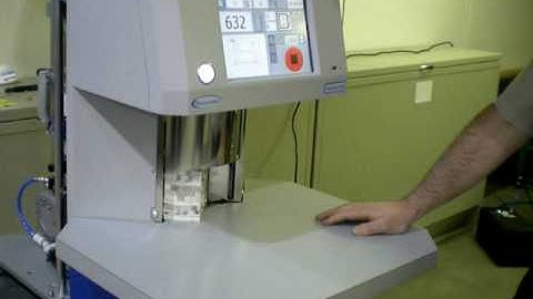 Paper counting machine - Vacuumatic Vicount 3 - Pin and Blade 1000 bank notes tabbing test