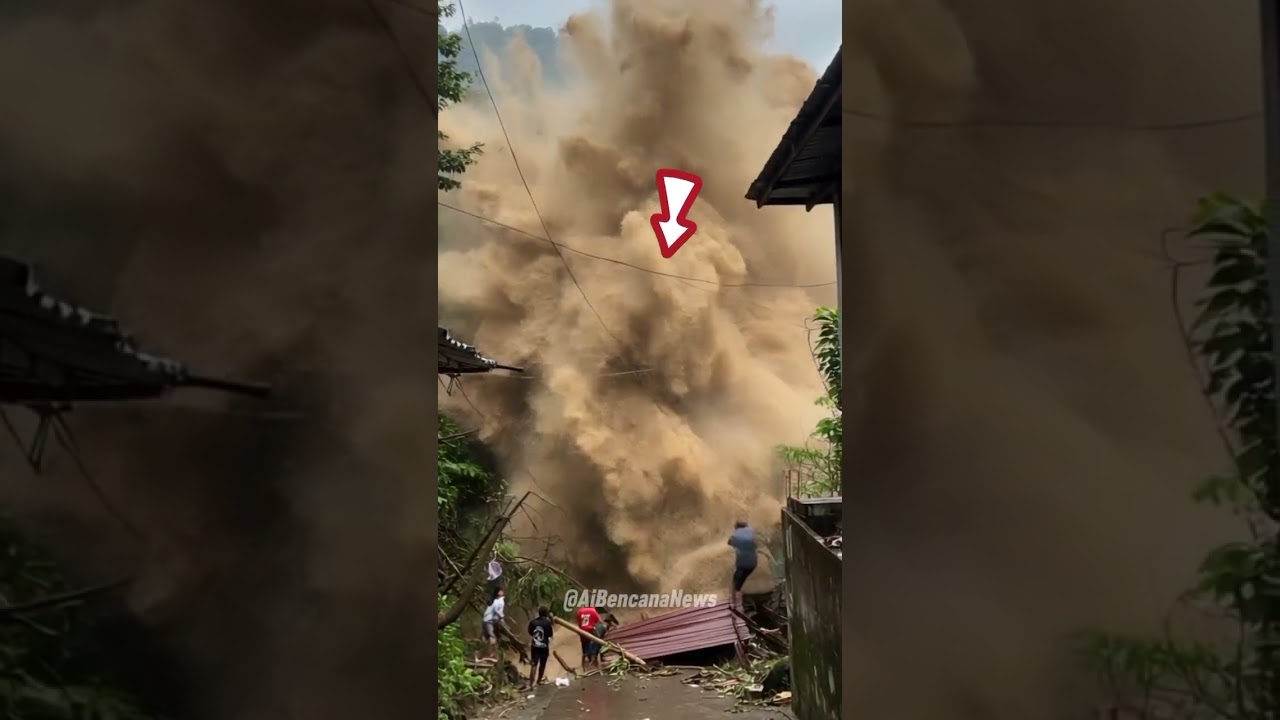 Lahar Dingin Terjang Pemukiman Warga di Magelang 