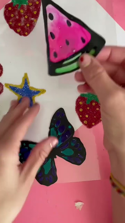 Ornament craft for kids - A girl and a glue gun